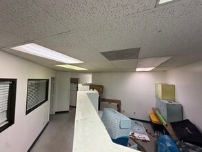 17520-17538 Studebaker Rd, Cerritos, CA à louer Photo intérieure- Image 2 de 6