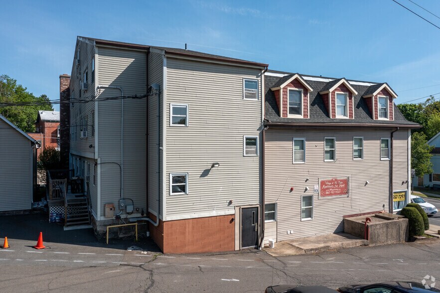 82 Main St, East Hampton, CT for lease - Building Photo - Image 3 of 72