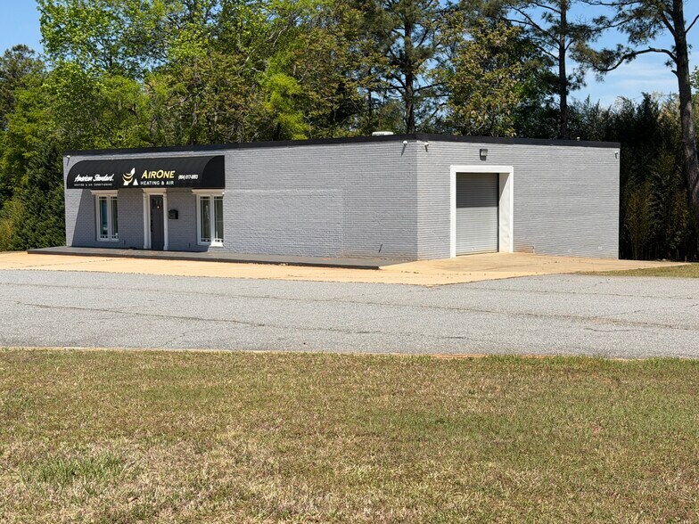 3499 E River St, Anderson, SC à vendre - Photo du bâtiment - Image 1 de 17