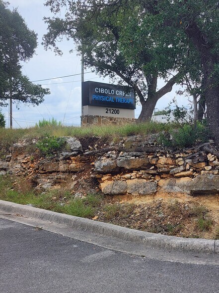 21200 TX-46, Spring Branch, TX for sale - Building Photo - Image 2 of 21