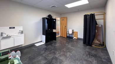210 Pomeroy Ave, Meriden, CT for lease Interior Photo- Image 2 of 11