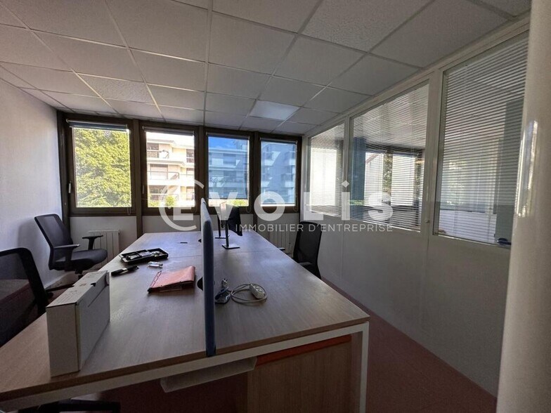 Bureau dans Bourg-la-Reine à louer - Photo intérieure - Image 1 de 7