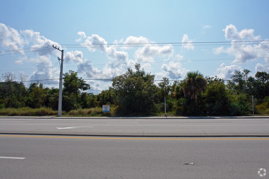 13975 US Highway 1, Sebastian, FL à vendre - Photo du bâtiment - Image 2 de 3