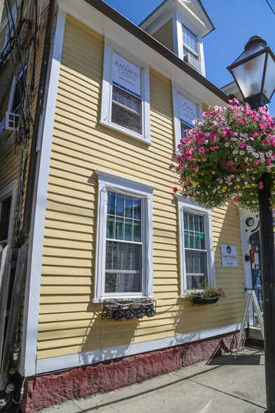 58 Main St, East Greenwich, RI à vendre - Photo du bâtiment - Image 1 de 1