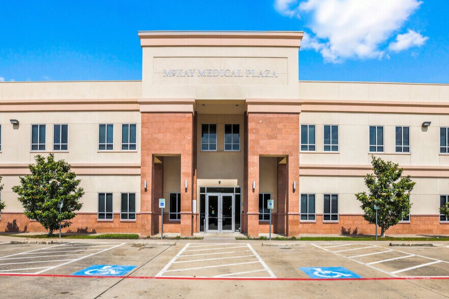 18648 McKay Dr, Humble, TX for lease - Construction Photo - Image 2 of 14