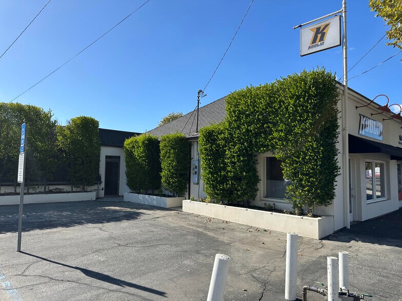 16315 Monterey Hwy, Morgan Hill, CA à louer - Photo du bâtiment - Image 2 de 35