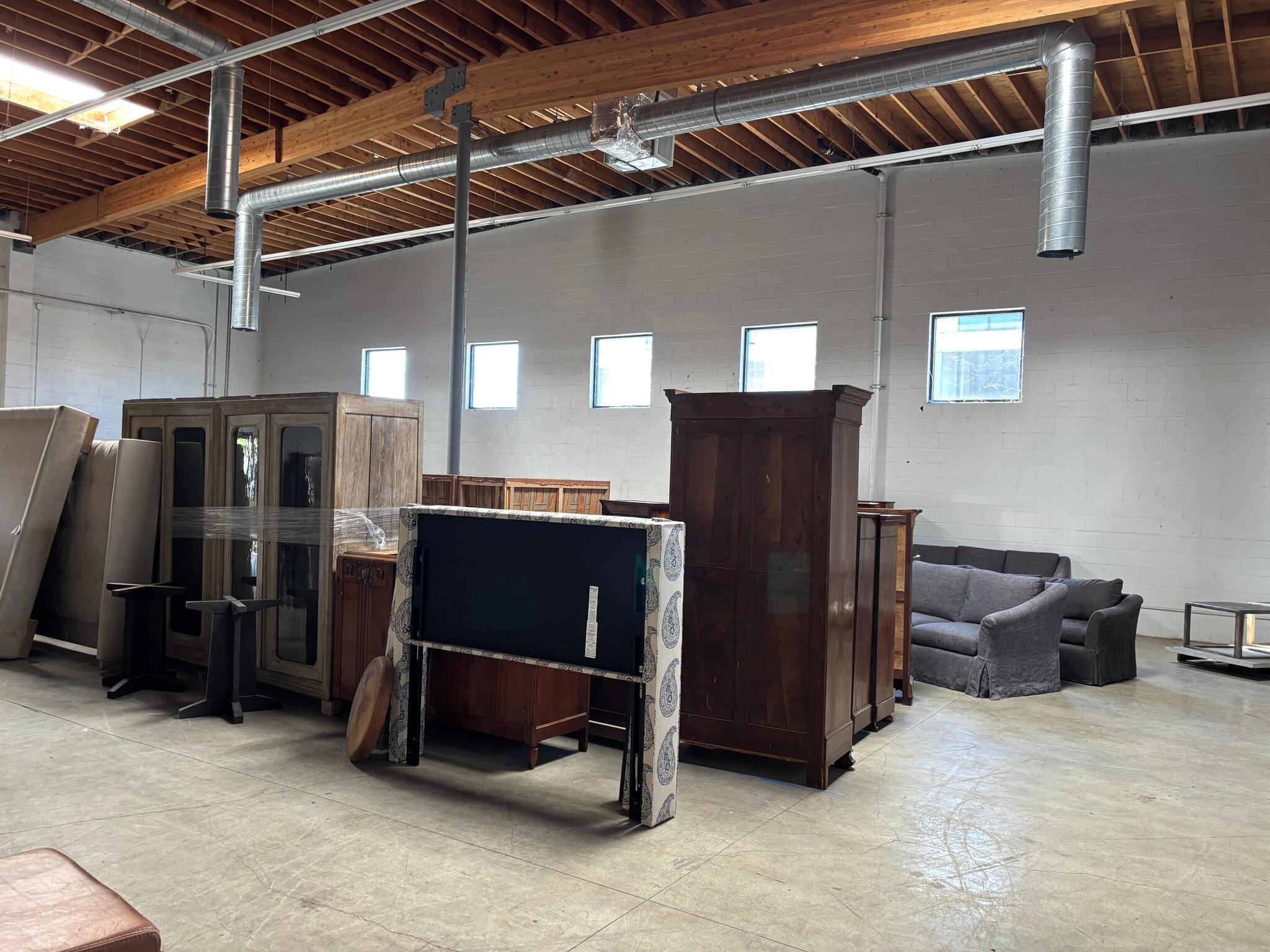 3816-3822 W Jefferson Blvd, Los Angeles, CA for lease Building Photo- Image 1 of 3