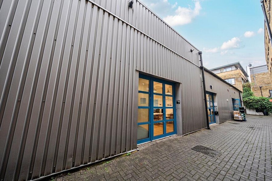 24-28 Pritchards Rd, Londres à louer - Photo du bâtiment - Image 3 de 23