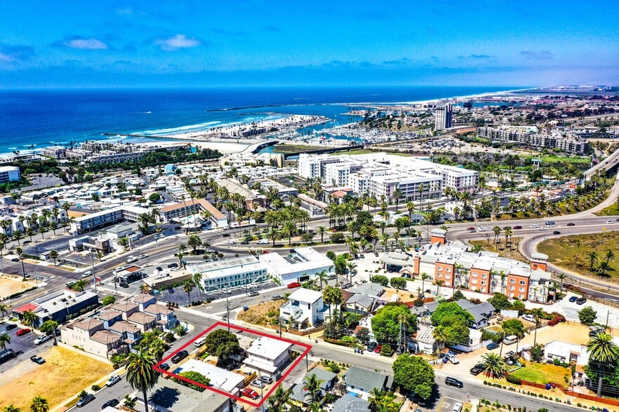 718-722 N Freeman St, Oceanside, CA for sale - Building Photo - Image 2 of 28