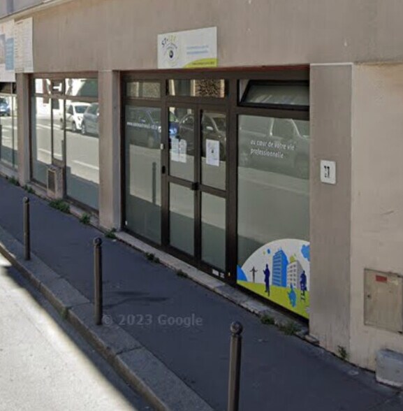 Commerce de détail dans Paris à louer - Photo du bâtiment - Image 1 de 9