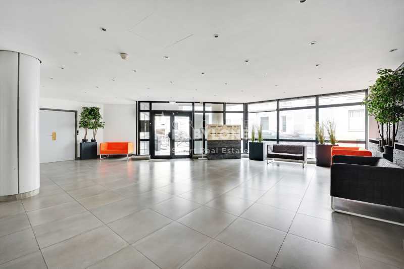 92 Rue Edouard Vaillant, Levallois-Perret à louer Hall d’entrée- Image 1 de 13
