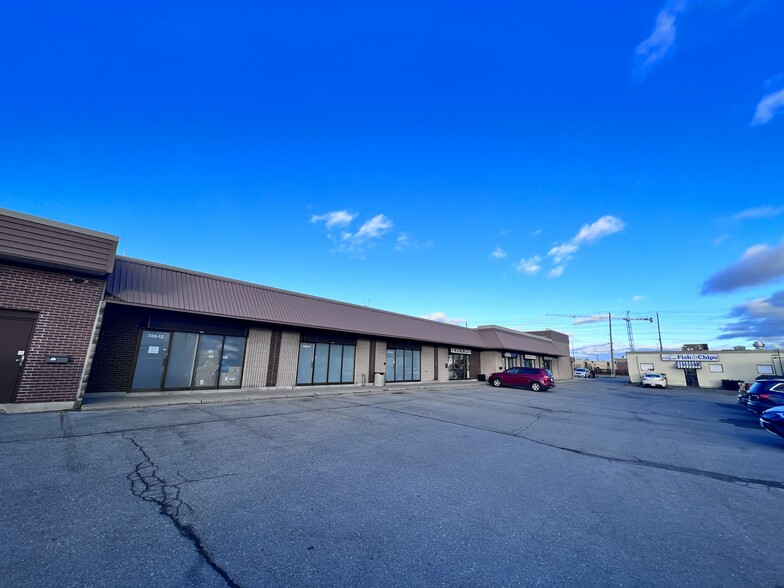 745 Gardiners Rd, Kingston, ON for lease - Building Photo - Image 2 of 10