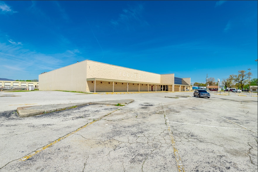1600 E 23rd St, Chattanooga, TN for lease - Building Photo - Image 3 of 20