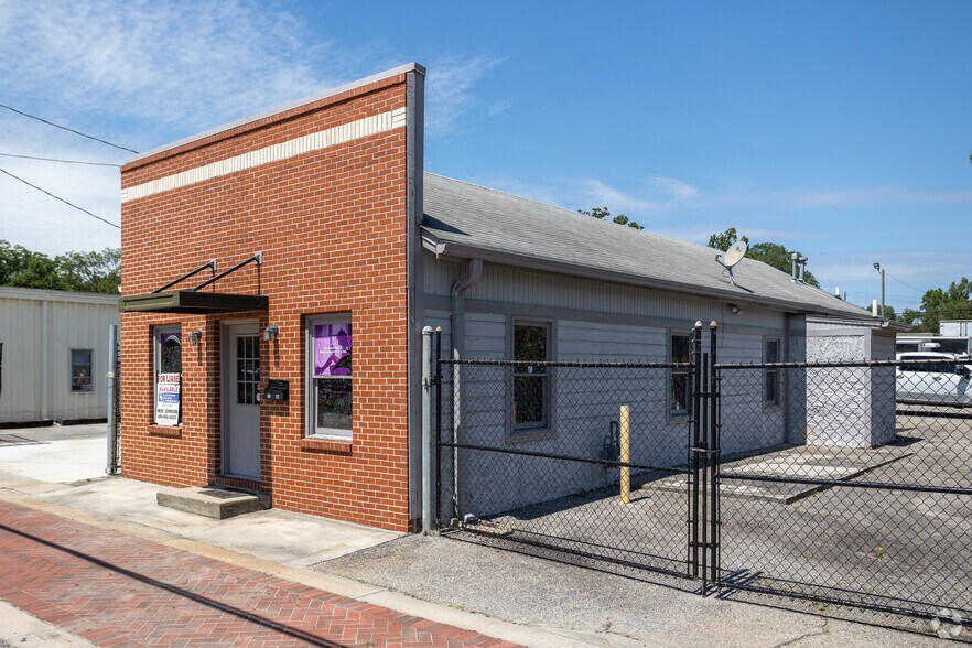 5077 Union St, Union City, GA à louer - Photo du bâtiment - Image 2 de 4