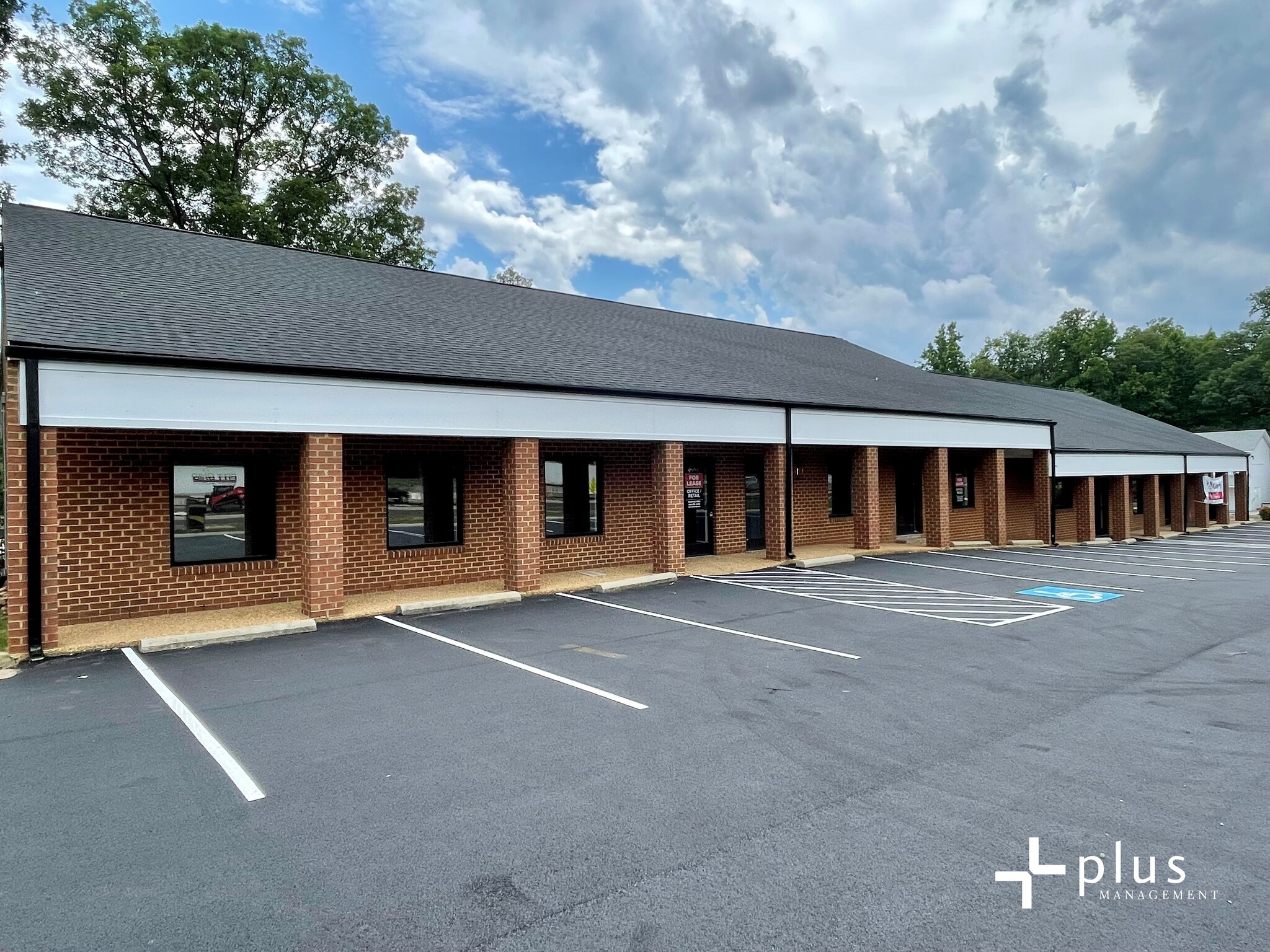 7-17 W Hundred Rd, Chester, VA for lease Building Photo- Image 1 of 3