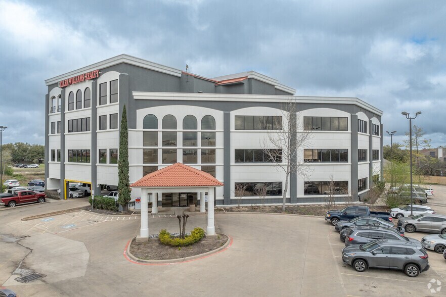 2734 W Sunrise Blvd, Pearland, TX à louer - Photo du bâtiment - Image 1 de 15