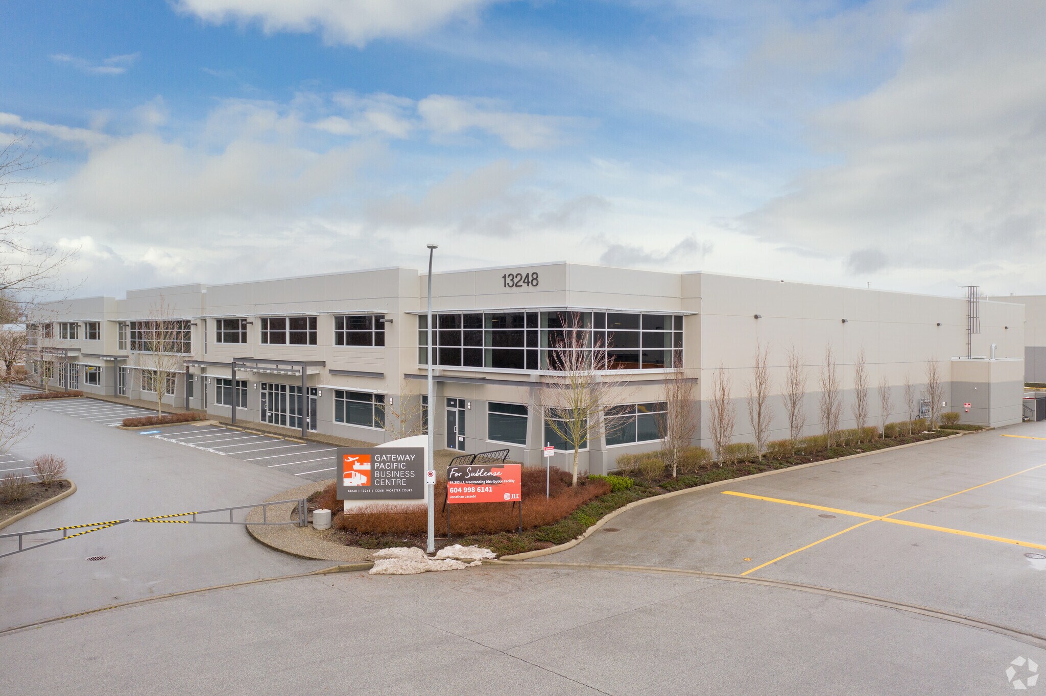 13248 Worster Ct, Richmond, BC à louer Photo principale- Image 1 de 5