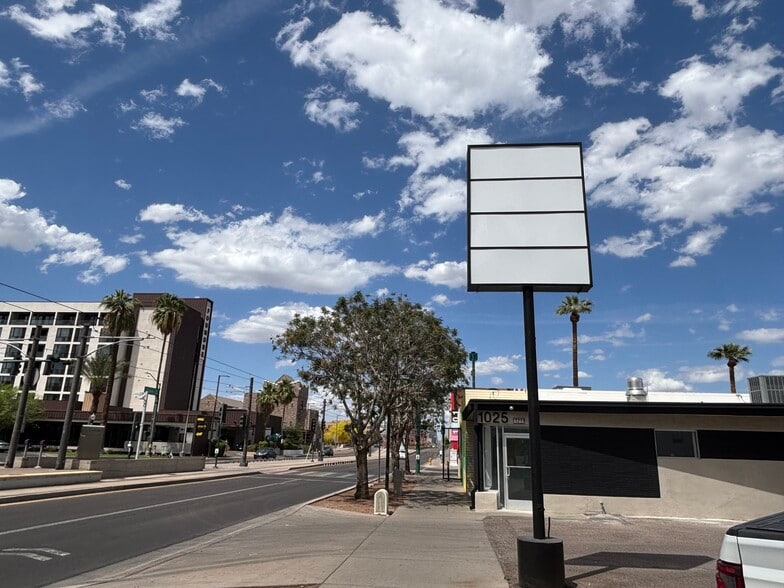 1025 N Central Ave, Phoenix, AZ for lease - Building Photo - Image 2 of 15