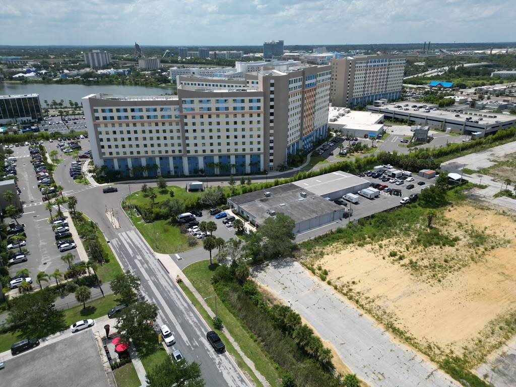 5925 Precision Dr, Orlando, FL à louer Photo du bâtiment- Image 1 de 14
