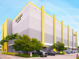 3340 SE 6th Ave, Fort Lauderdale FL - Warehouse