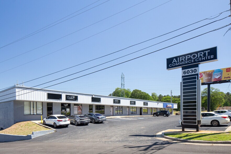 6030 Highway 85, Riverdale, GA à vendre - Photo du bâtiment - Image 3 de 4