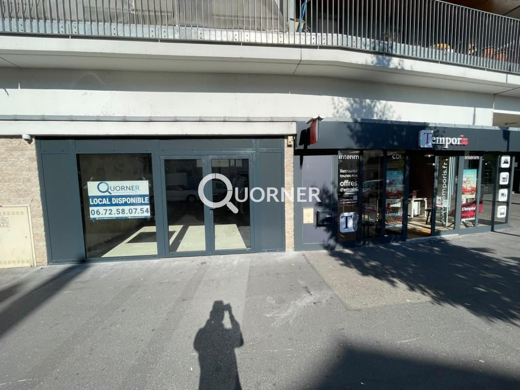 Retail in Mantes La Jolie for lease Building Photo- Image 1 of 7