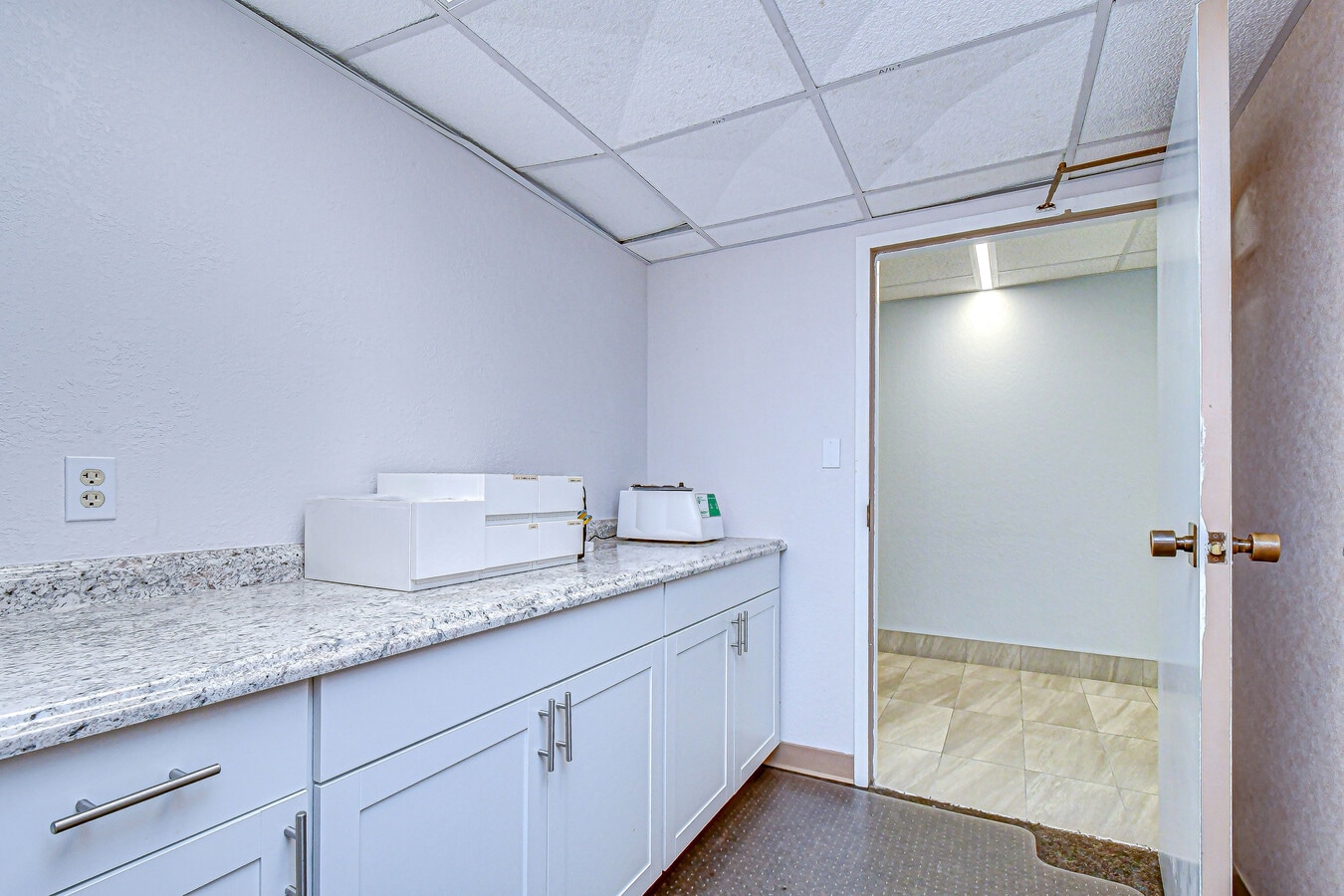 4710 N Habana Ave, Tampa, FL 33614 - Unit 401 -  - Interior Photo - Image 1 of 15
