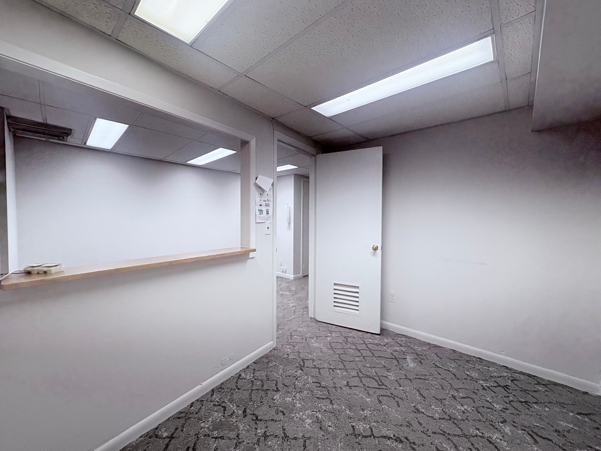 111 E 35th St, New York, NY à louer Photo intérieure- Image 1 de 14