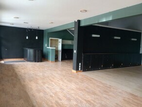 115-127 Kellogg Rd, Bellingham, WA for lease Building Photo- Image 1 of 11