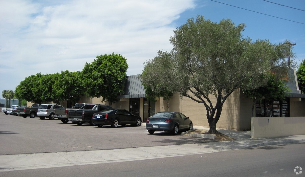 4030 N 27th Ave, Phoenix, AZ for lease - Building Photo - Image 3 of 7