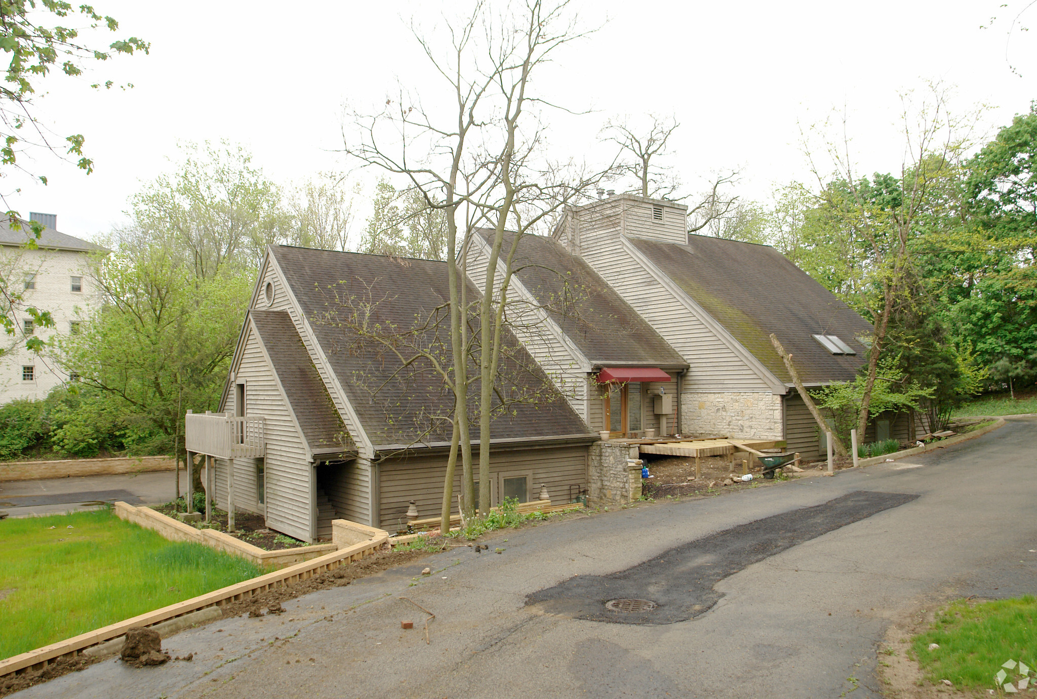 5721 N High St, Worthington, OH for sale Primary Photo- Image 1 of 1