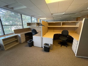 500 Remington Rd, Schaumburg, IL for lease Interior Photo- Image 2 of 12