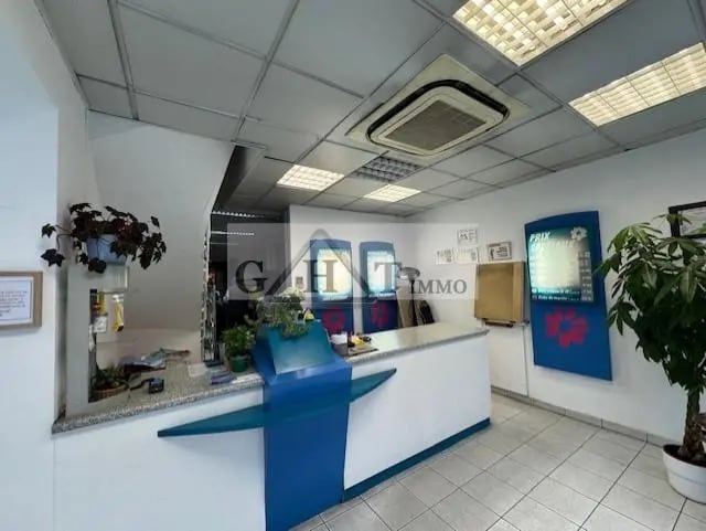 Commerce de détail dans Vincennes à louer - Photo intérieure - Image 2 de 2