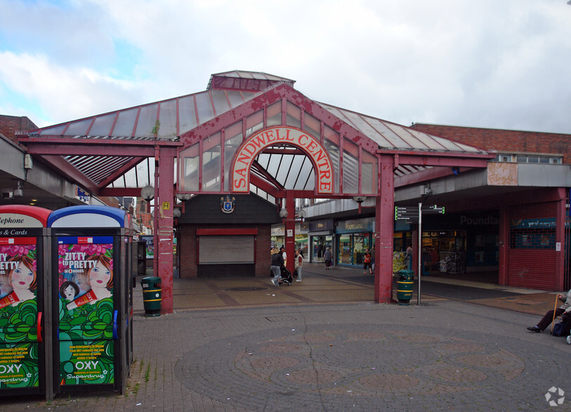 High St, West Bromwich à louer - Photo du b timent - Image 1 de 6