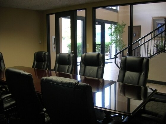 302 N Houston Ave, Humble, TX à louer - Photo intérieure - Image 3 de 8