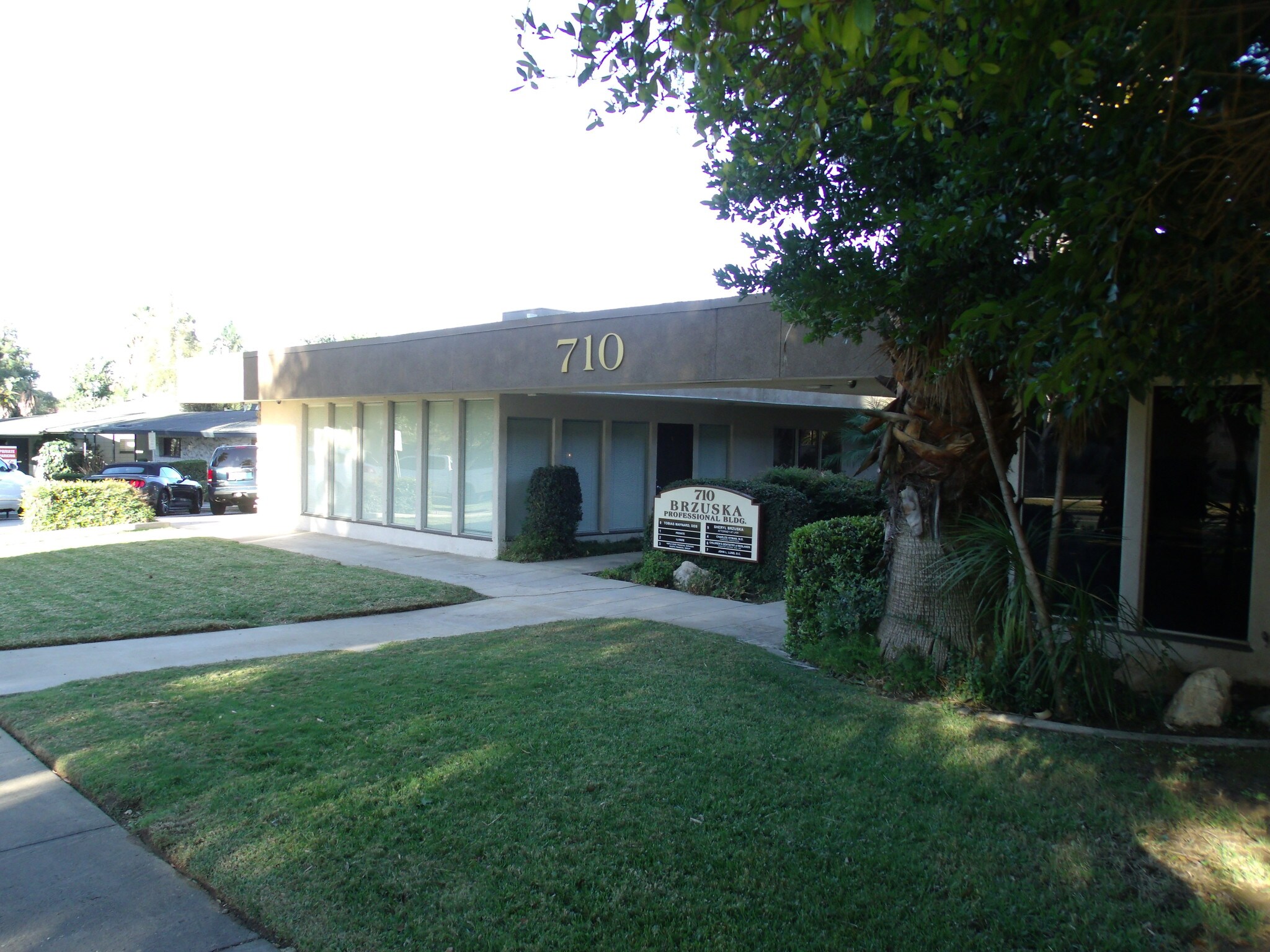 710 Brookside Ave, Redlands, CA for lease Building Photo- Image 1 of 5