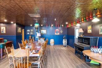 464 Kenwood Ct, Santa Rosa, CA for lease Interior Photo- Image 2 of 8