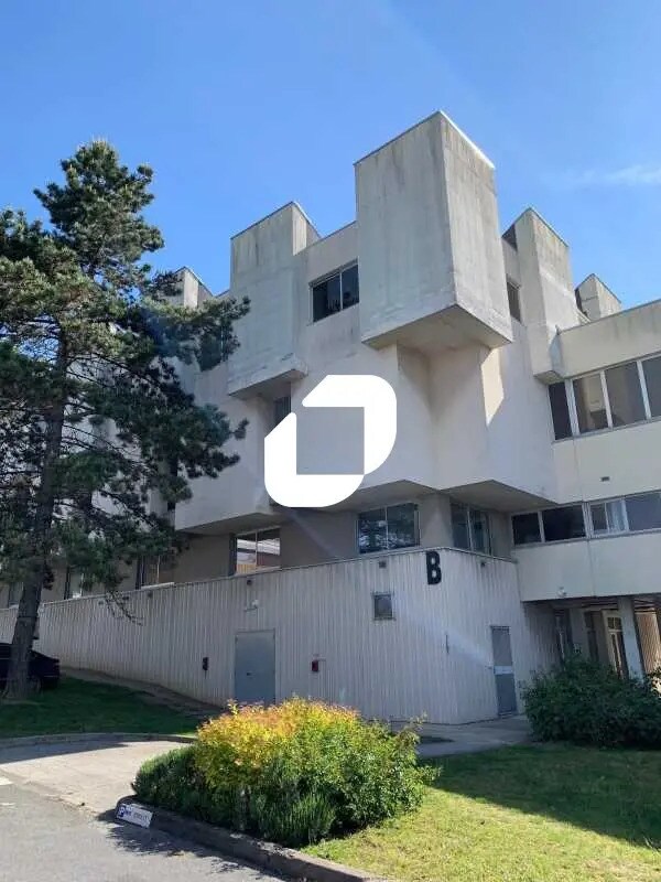 Office in Chilly-Mazarin for sale Building Photo- Image 1 of 6