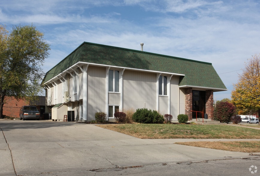 601 Missouri St, Lawrence, KS for lease - Building Photo - Image 2 of 21