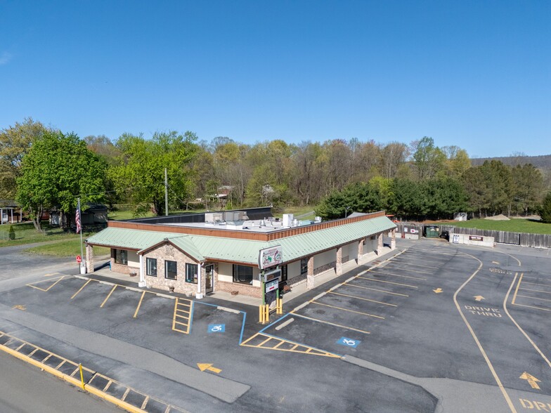 232 W Moorestown Rd, Wind Gap, PA for sale - Building Photo - Image 3 of 64