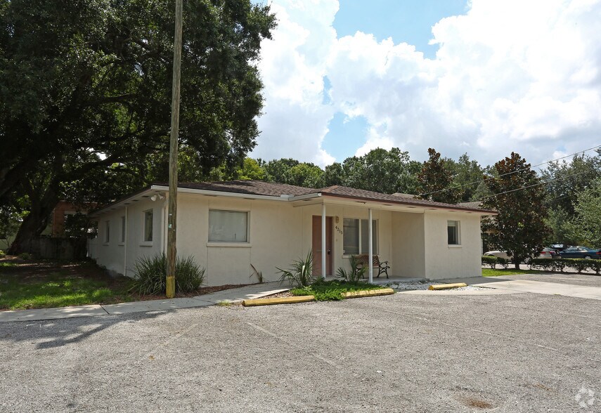 4215 N Gomez Ave, Tampa, FL à vendre - Photo du bâtiment - Image 3 de 3
