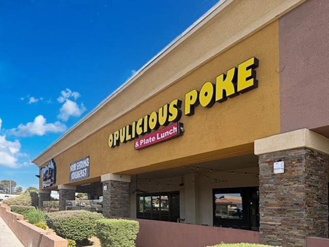 E Windmill Ln, Las Vegas, NV for lease Interior Photo- Image 1 of 4