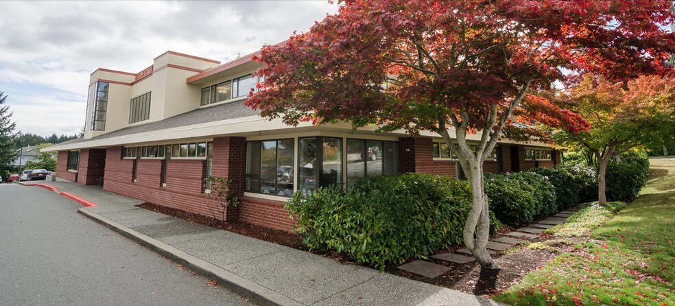 6010 Brickyard Rd, Nanaimo, BC à louer - Photo du bâtiment - Image 1 de 10