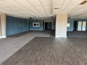 304 W Mcartor Rd, Dodge City, KS for lease Building Photo- Image 1 of 4