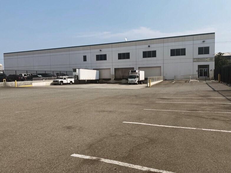 2590 Harriet St, Vernon, CA à vendre - Photo du bâtiment - Image 2 de 4