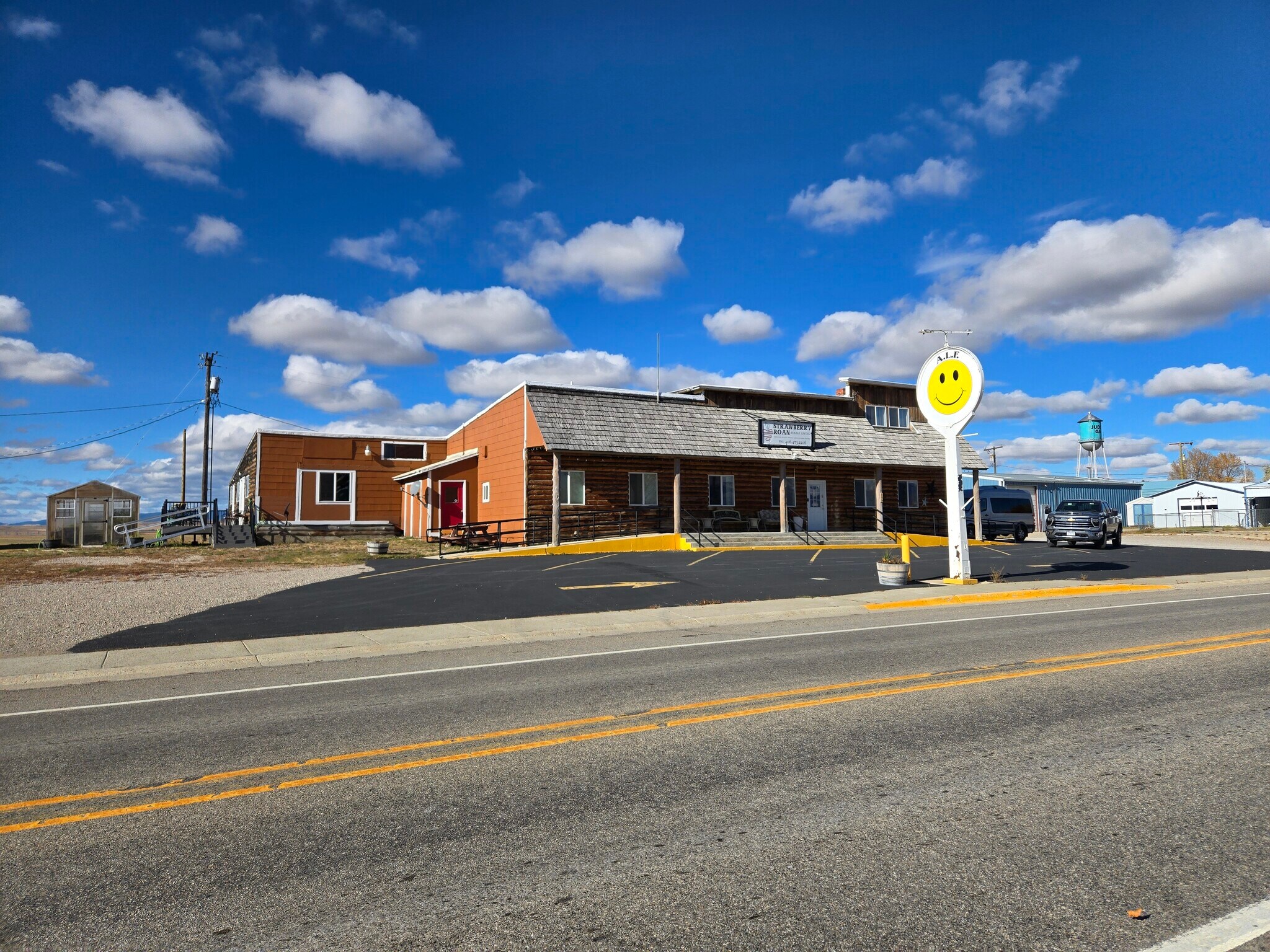 109 High St, Judith Gap, MT à vendre Photo du bâtiment- Image 1 de 1