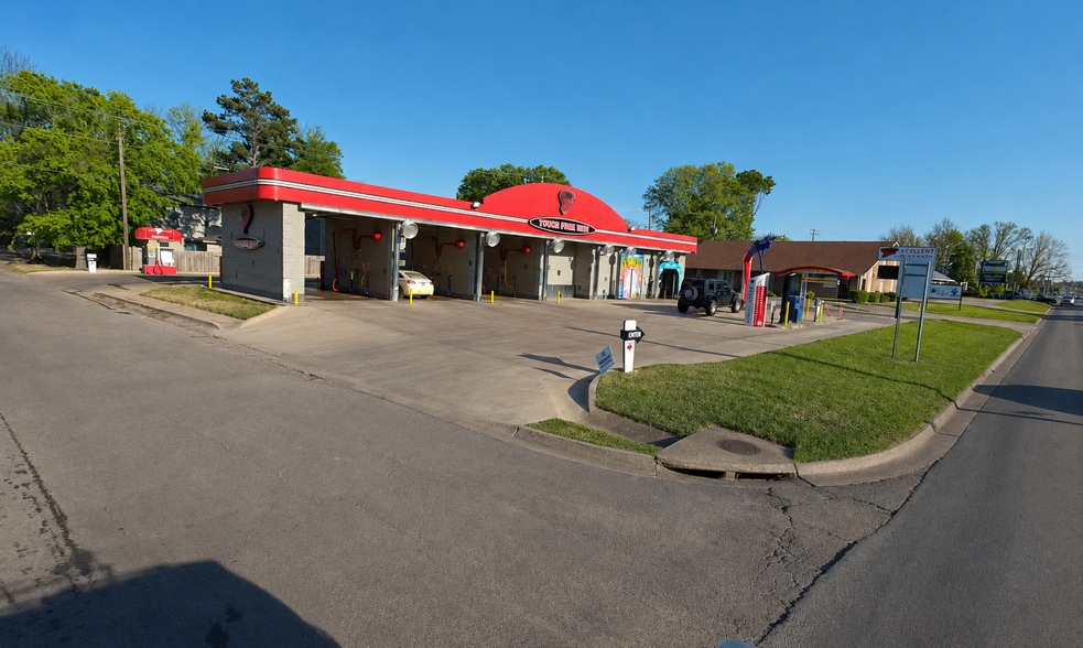 1020 N Arkansas Ave, Russellville, AR for sale - Building Photo - Image 2 of 3