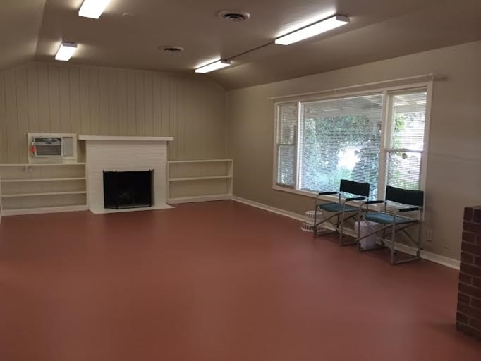 9625 Elk Grove Florin Rd, Elk Grove, CA à louer - Photo du bâtiment - Image 2 de 17