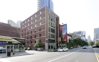 Plus de détails pour 747 N LaSalle St, Chicago, IL - Bureau à louer