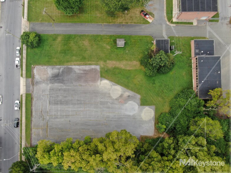 615R Kenhorst Blvd, Reading, PA à louer - Photo du bâtiment - Image 2 de 14